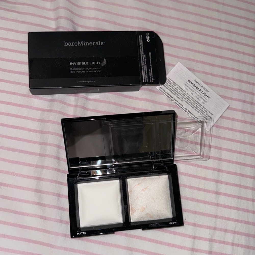 BareMinerals - translucent powder duo. Invisible light
